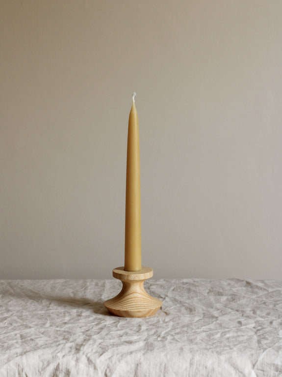 Low Ash Candlestick
